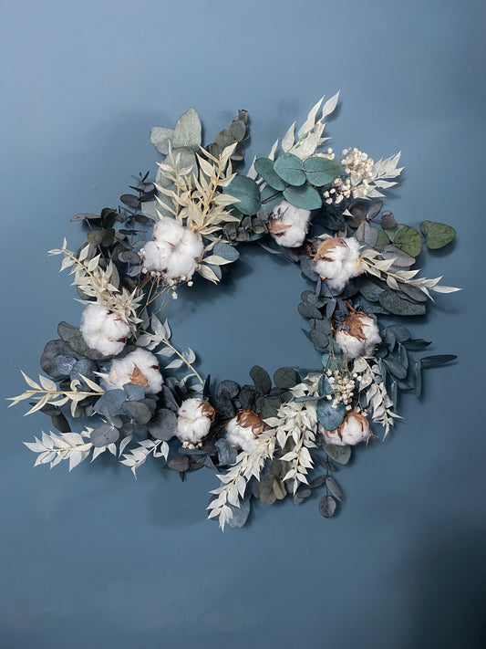 Aya Dried Flower Wreath