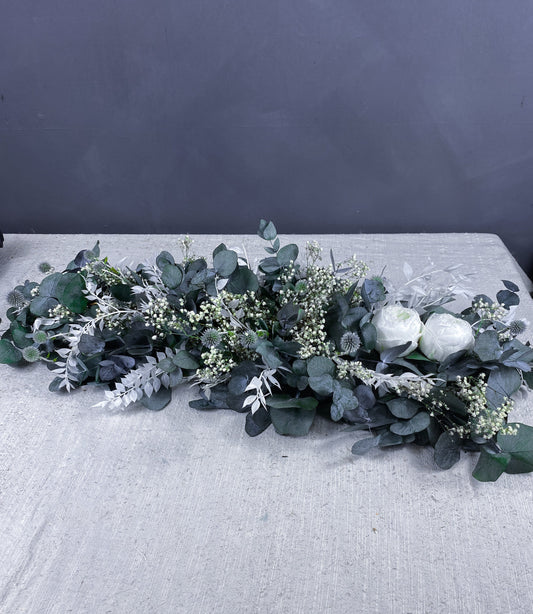 Laurel dried flower garland